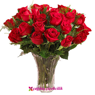 24 Adet İthal Kırmızı Gül